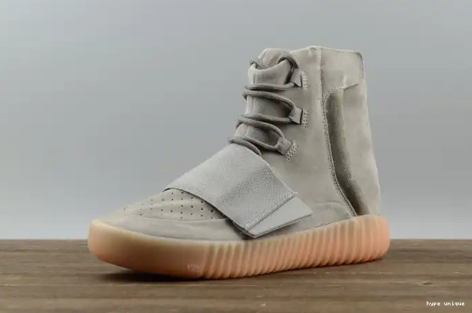 hype GLOW GUM LIGHT GREY 750 YEEZY ADIDAS DARK BB1840 BOOST 0601